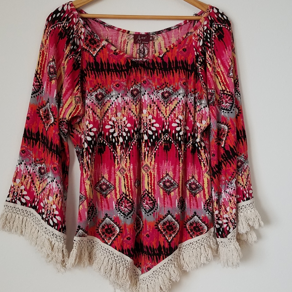 Avani del Amour Frige Shirt. Size M